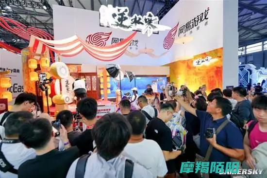 再次展现整活实力逆水寒人鱼惊喜现身CJ现场再次